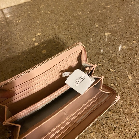 Coach wallet - Picture 4 of 4